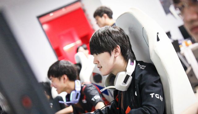 山西队在外 山西队在外