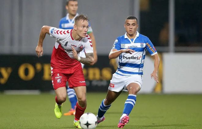 德米纳尔在 德米纳尔在